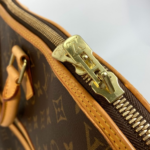 LOUIS VUITTON Brown Monogram Boston Bag - Picture 4 of 16